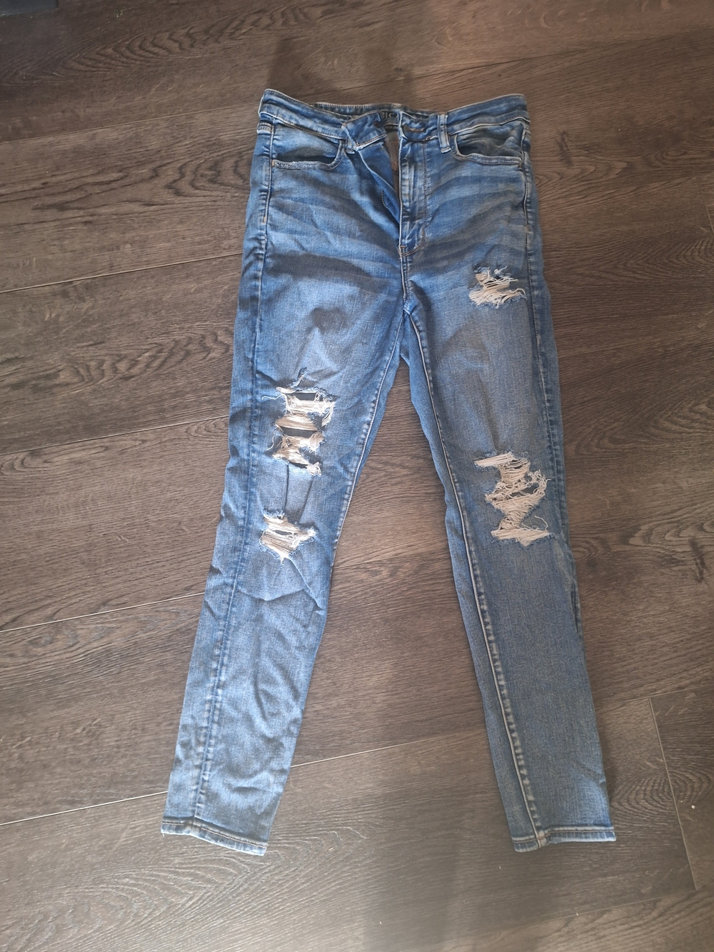 American Eagle Outfitters Women's Blue Distressed Skinny Jeans